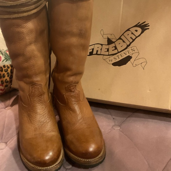 AMAZING EPIC NEW FREEBIRD COGNAC ICELAND W/SHEARLING - Picture 10 of 14